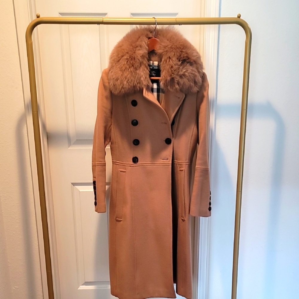 Burberry Elegant Tan Double-Breasted Wool Cashmera Coat With Real Fur Trim
